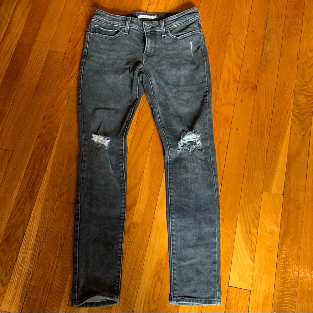 Levi’s 711 Distressed Skinny Jeans